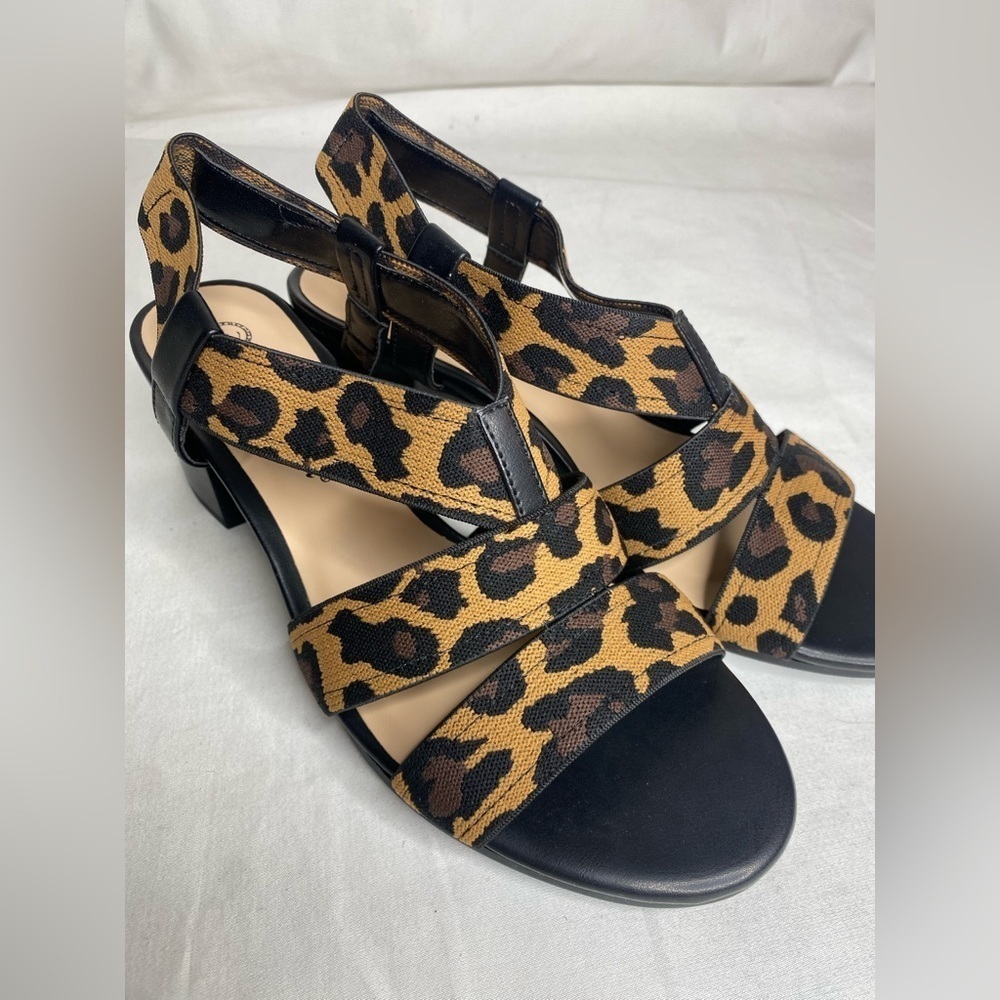 Bella Vita Womens Leopard Jodi Stretch Sandals US 6.5M New Open Toe Shoes - Picture 6 of 10